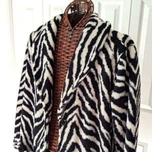 NWOT Womens Susan Graver Reversible Sherpa/Polar Fleece Zebra & Sold Black Coat